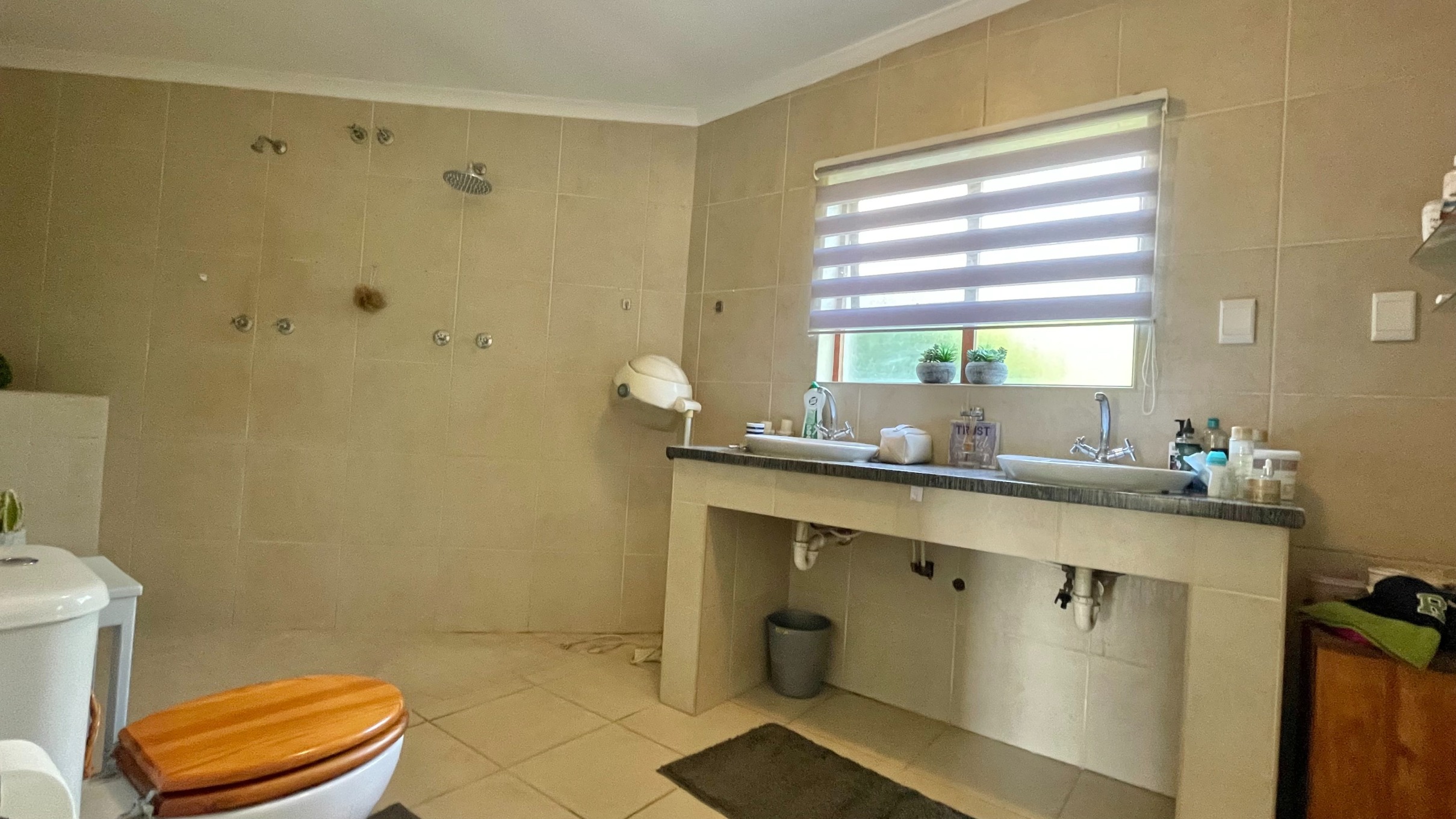 4 Bedroom Property for Sale in Roundhay Western Cape